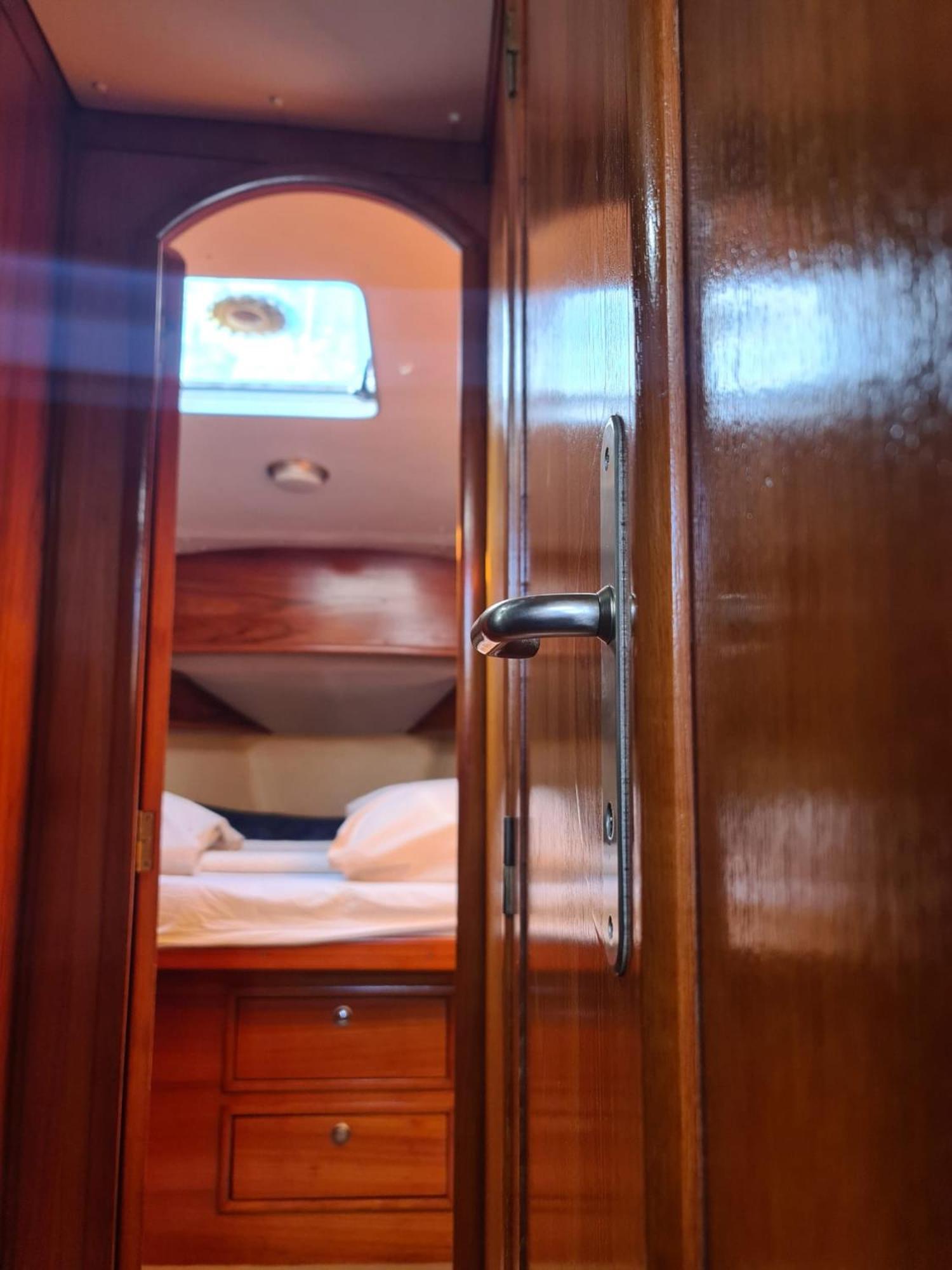 Coriandre 2 - Dormir Sur Un Grand Voilier 9 Personnes By Nuits Au Port La Rochelle  Buitenkant foto